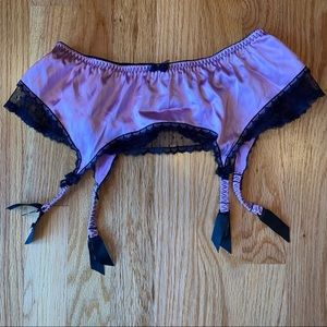VICTORIA’S SECRET Garter Belt Silk Lace